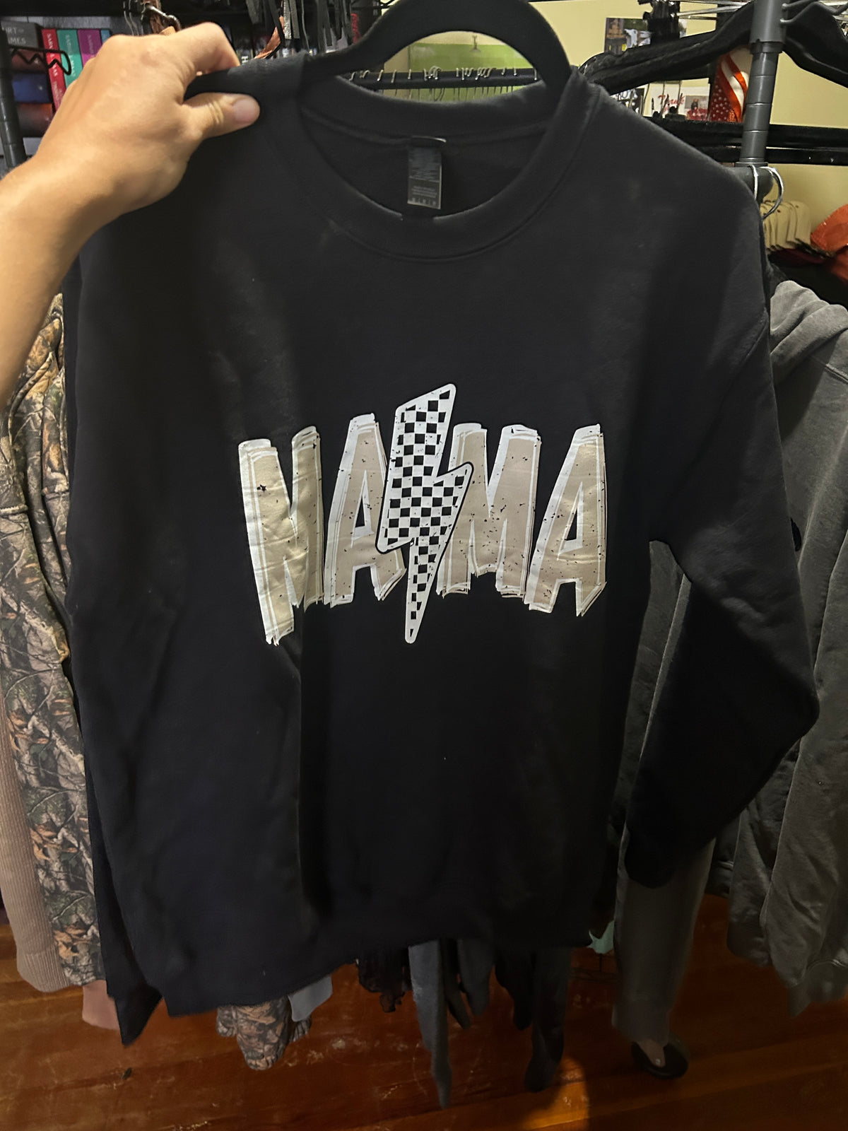 Mama lightning black crew