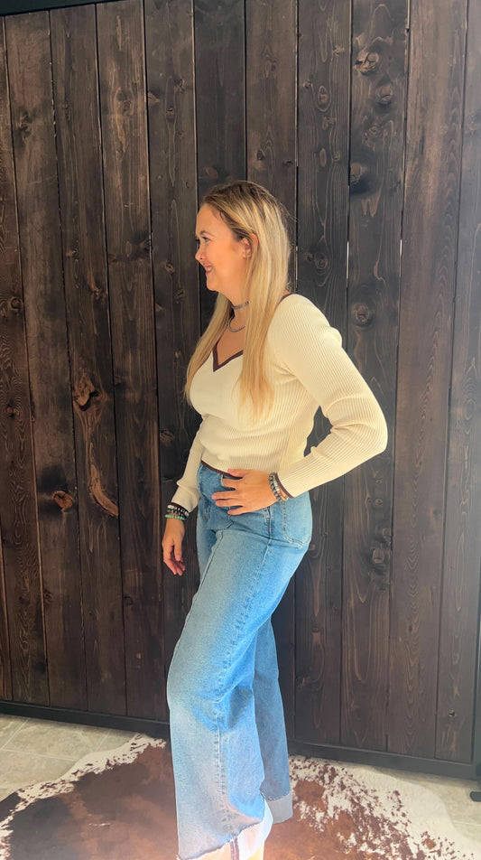 Ribbed Fitted Cream Sweater