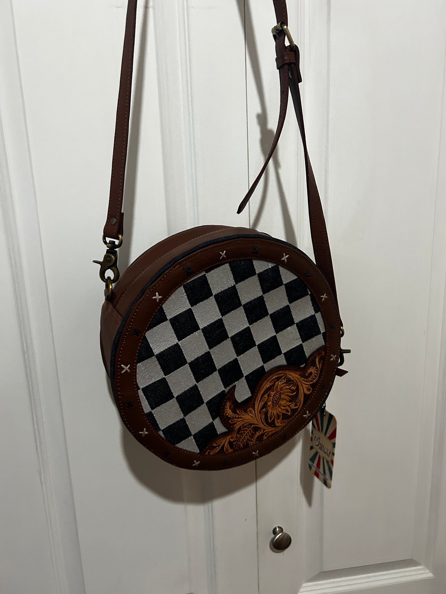 The Canadian girl canteen bag