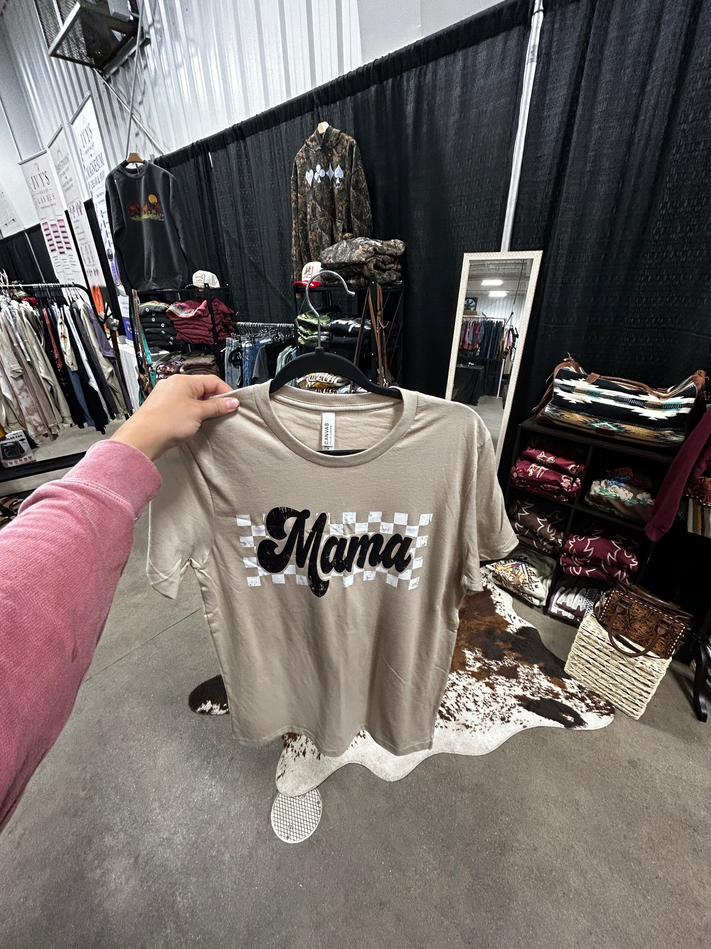 Cream mama tee