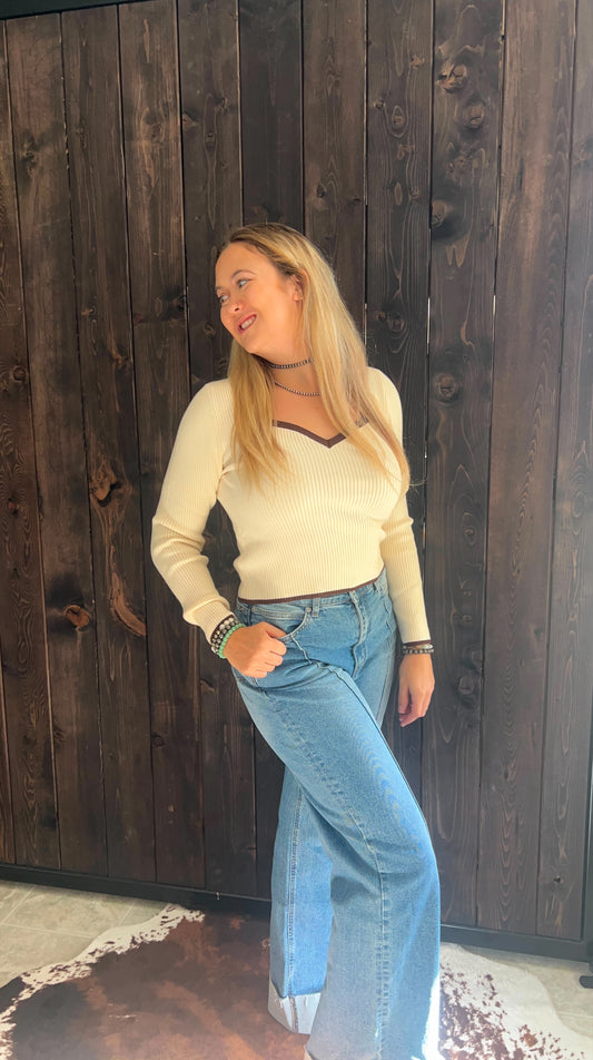 Ribbed Fitted Cream Sweater